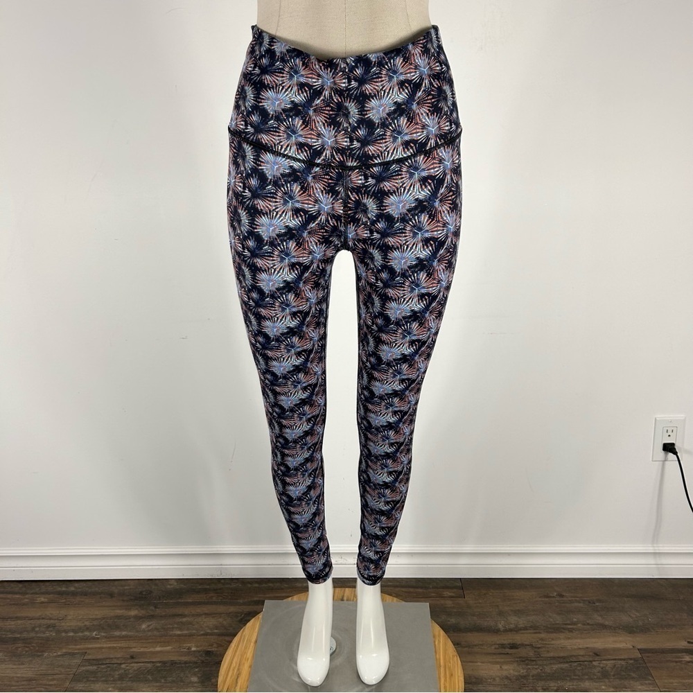 💕 Victorias Secret Sport VSX Womens Knockout Printed Leggings M